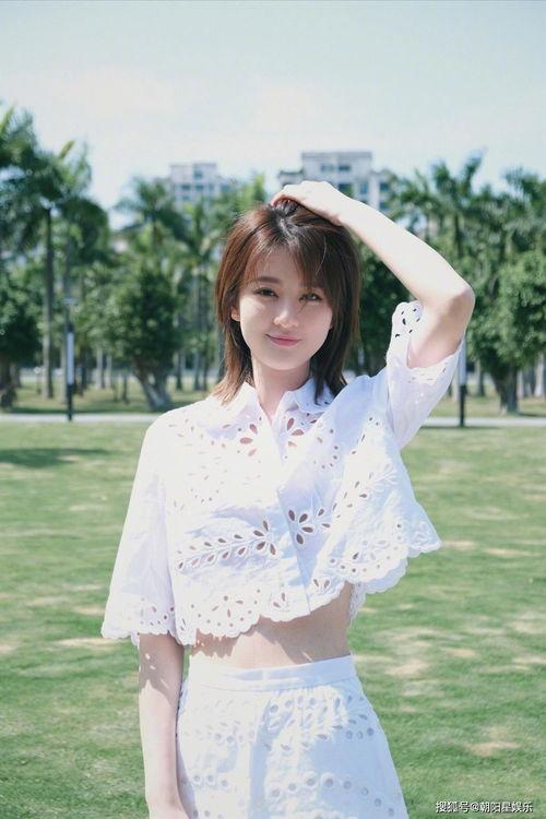 娱乐吃瓜社孟子义,娱乐圈的“瓜中瓜”，揭秘她的成长与蜕变